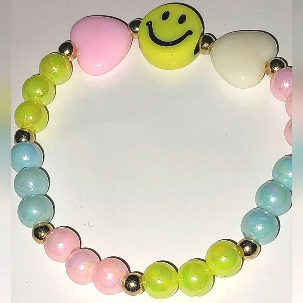 Girls rainbow happy face beaded bracelet